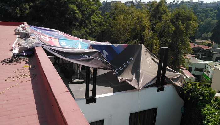pergolas para terraza de acero con madera o aluminio y cristal templado 